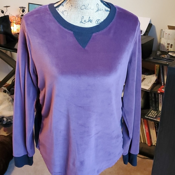 Secret treasures sleepwear top size Medium - Picture 2 of 10